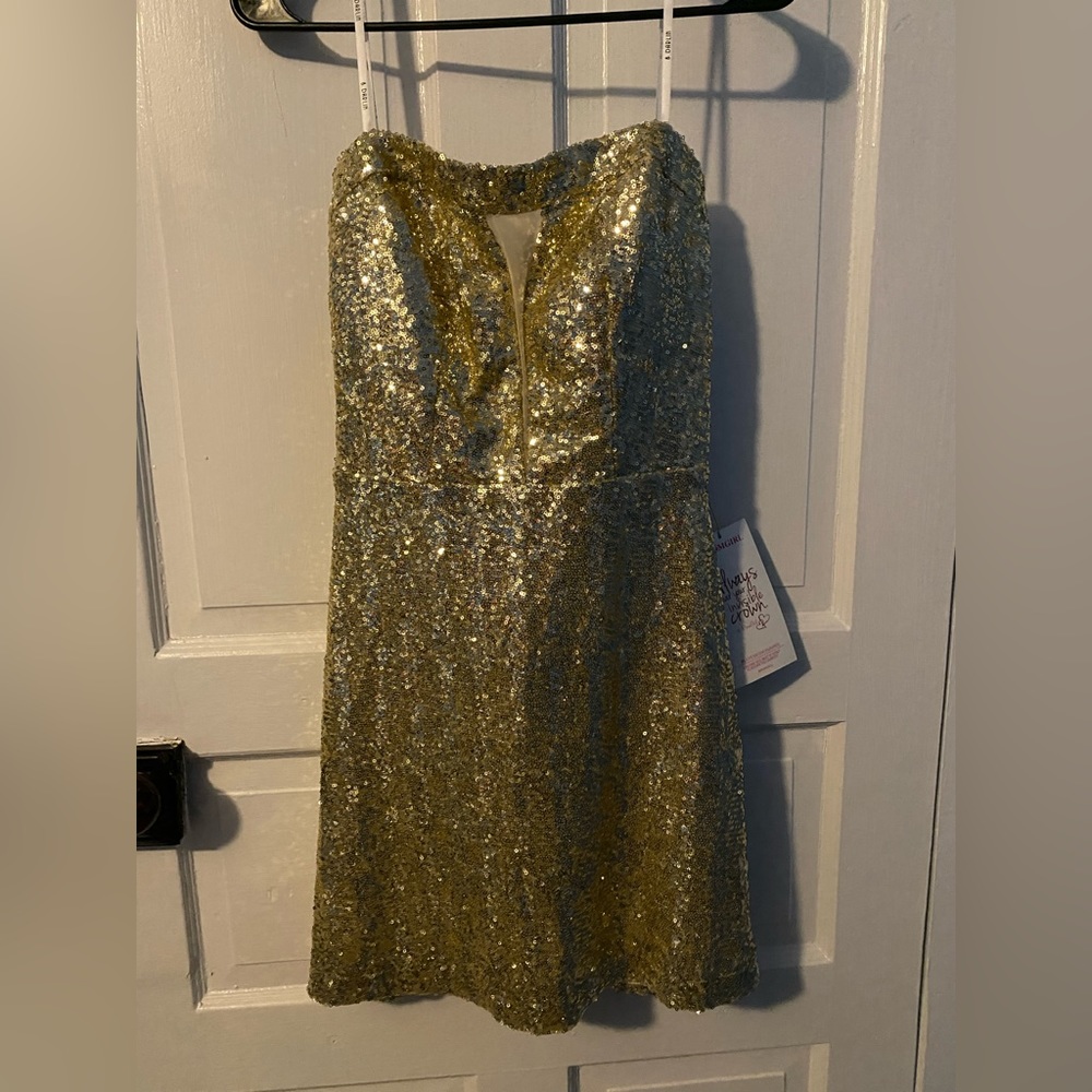 Gold Sequin Prom Dress ✨